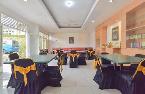 Ciloto Hotel | RedDoorz at House Of Dirga Cisarua Puncak