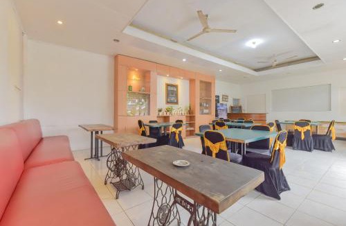 Ciloto Hotel | RedDoorz at House Of Dirga Cisarua Puncak