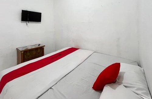 Pelabuhan Ratu Hotel | RedDoorz at Penginapan Bunda