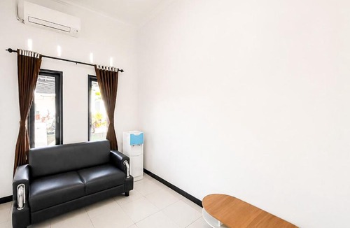 Pangandaran Hotel | RedDoorz at Savana Resort Pangandaran