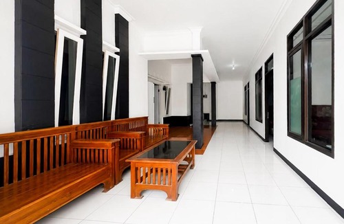 Pangandaran Hotel | RedDoorz at Savana Resort Pangandaran