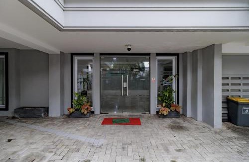 East Jakarta Hotel | RedDoorz near Jakarta International Velodrome