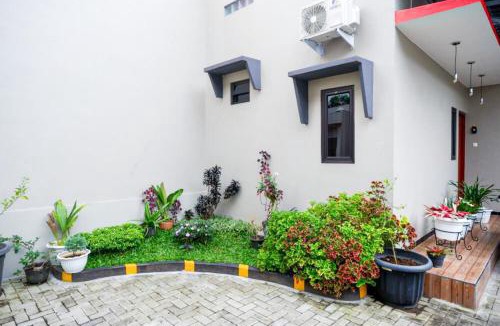 Banyumas Hotel | RedDoorz near Kampus UMP Purwokerto 2