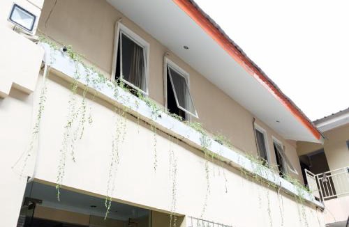 Bogor Tengah House | RedDoorz near Kebun Raya Bogor 2
