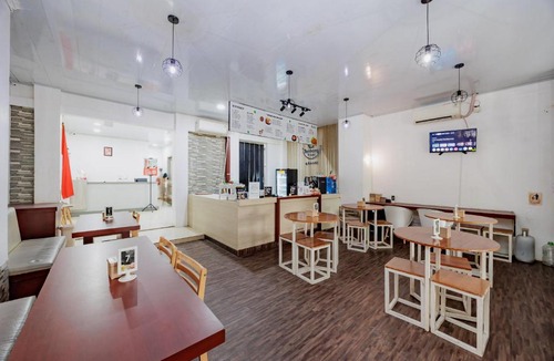 Bendungan Hilir Hotel | RedDoorz Near MRT Bendungan Hilir