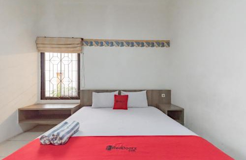 Sukabumi House | RedDoorz near Taman Kota Lapang Merdeka Sukabumi
