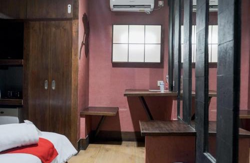 Cikarang Hotel | RedDoorz near Waterboom Lippo Cikarang