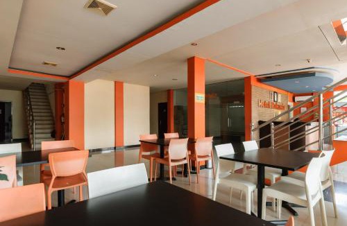 East Jakarta Hotel | RedDoorz Plus @ Jalan Pemuda Jakarta