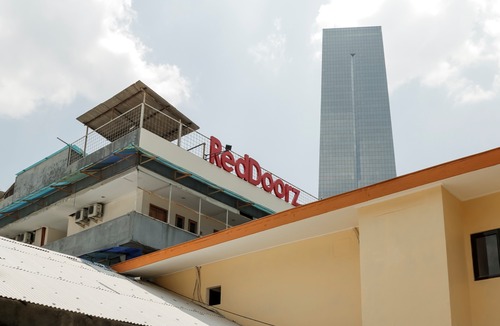 Semanggi Hotel | RedDoorz Plus Near Ciputra World Kuningan 2