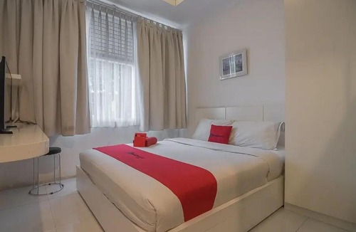 Hegarmanah House | RedDoorz Plus near Parahyangan University