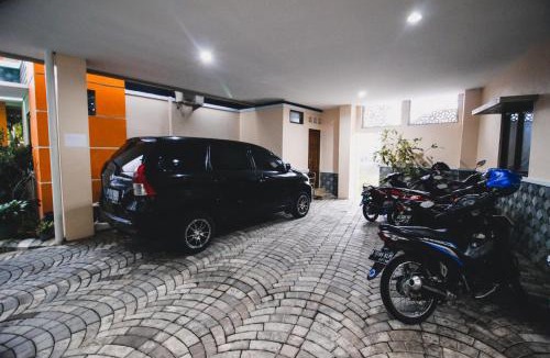 Sinduadi House | RedDoorz Plus @ Pogung Raya