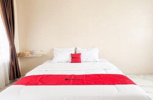 Kejajar Hotel | RedDoorz Syariah at Jalan Dieng 7