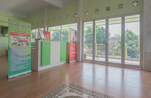 Subang Hotel | RedDoorz Syariah near Museum Wisma Karya Subang