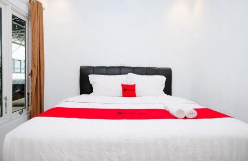 Wates House | RedDoorz Syariah Near Stasiun Wates