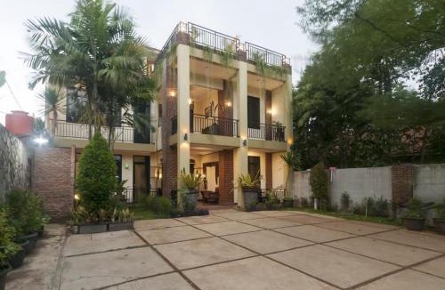 Depok House | RedDoorz Syariah Plus near Trans Studio Cibubur