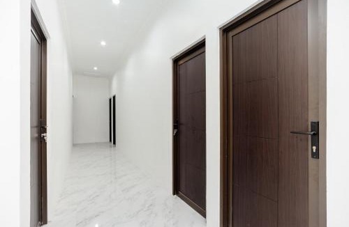 Bekasi Hotel | RedDoorz Syariah @ Sakura Hotel Jatiwaringin
