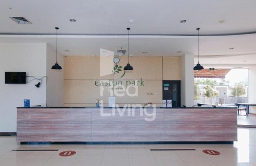 Serpong Hotel | RedLiving Apartemen Easton Park Serpong with Netflix