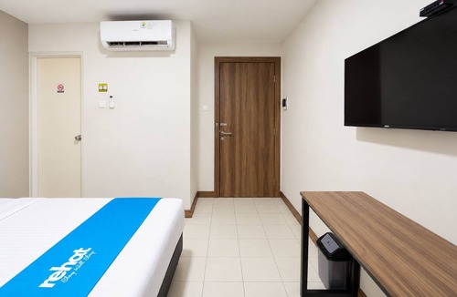 Bandung Hotel | Rehat at Sentra Paskal