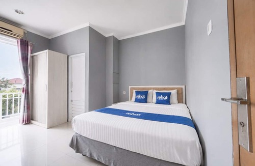 Bandung Hotel | Rehat at The Karins Guest House