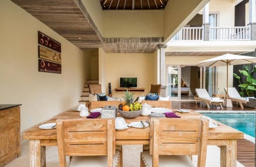 Kampial Villa | Romantic Two Bedroom in Perfect Location