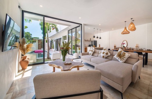 Babakan Villa | Rooftop terrace Group game room Canggu base