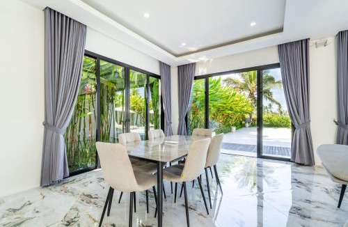 Kemenuh Villa | Royal Lotus - Rice Field Estate with Huge Outdoor Area&Pool