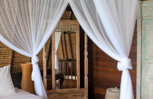 Pecatu Villa | Rumah Elizabeth & Rumah Janneke