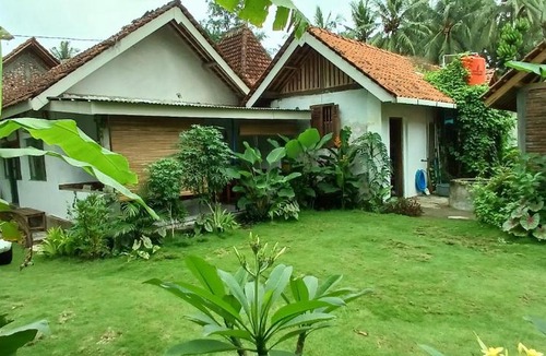 Purworejo House | Rumah Gaharu - Wetan