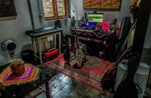 Purworejo House | Rumah Gaharu - Wetan