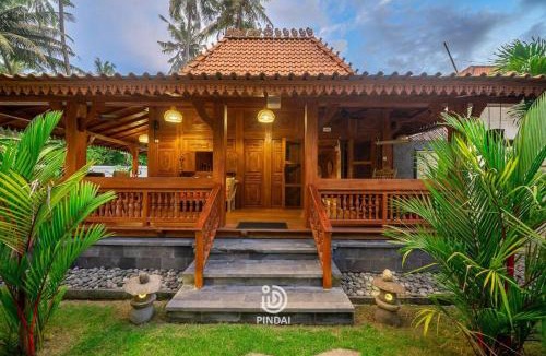 Candi Dasa Villa | Rumah joglo