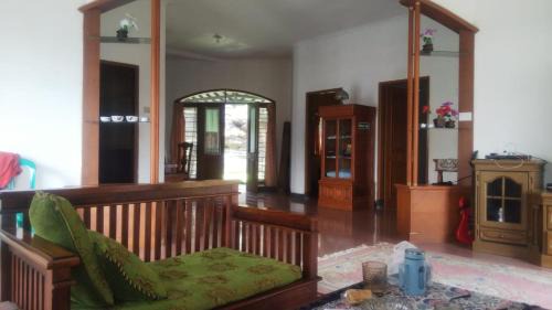 Lembang Villa | Rumah Prisma