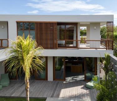 Uluwatu Villa | Rumah Pulau New Stunning 3BR Private Villa with Pool in Uluwatu