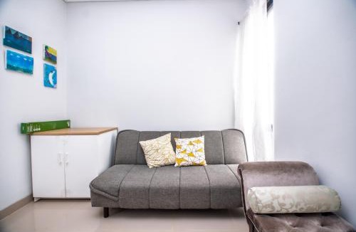 Parung House | Rumah Rojana - Stay Modern & Nyaman dengan 3 Kamar Tidur