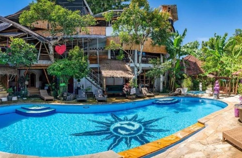 Batu Bolong Hostel | Seabreeze Hostel Bali