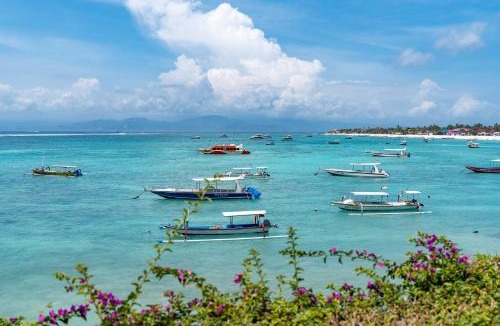 Mushroom Bay Villa | Seaview Private Villas