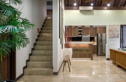 Kuta Selatan Villa | SJ4002 - 4 Bedroom Villa Jimbaran with Rooftopnn