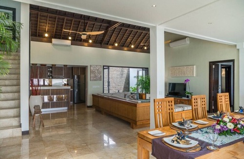 Kuta Selatan Villa | SJ4002 - 4 Bedroom Villa Jimbaran with Rooftopnn