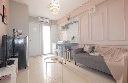 Jatinegara Apartment | Soft Toned And Comfy 2Br Near Mall At Bassura City Apartment