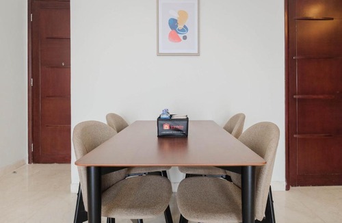 Karet Apartment | Spacious 2BR Apartment @ The Grove Suites By Travelio