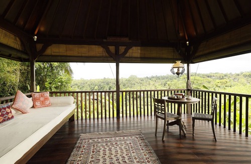 Bongkasa Pertiwi Villa | Spacious 3 bedrooms in private villa with rice field view
