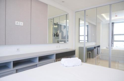 Kebayoran Lama Apartment | Spacious and Elegant 2BR Apartment at The Kencana Residence By Travelio