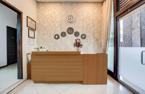 Padang House | Spacious Triple Suite for Groups with Free WiFi