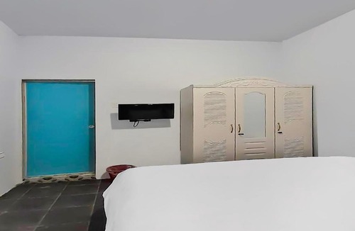 Medan Hotel | SPOT ON 92236 Kediri Family Homestay