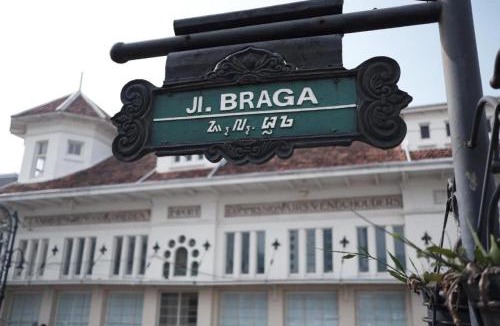 Bandung Hotel | SPOT ON 94730 The Chatter Place Dipatiukur