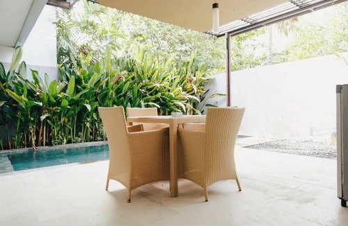 Kuta Selatan Villa | Spring NAWA VILLA - 2BR Private Pool 204