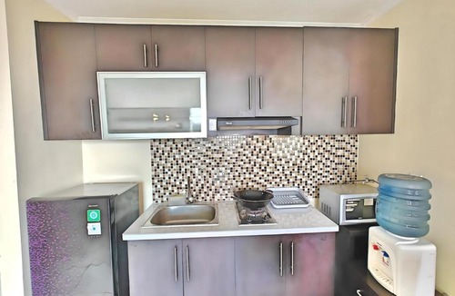 Kelapa Gading Barat Apartment | Strategic 2BR Gading MOI Apt Wi-Fi, Pool & Gym
