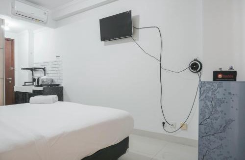 East Jakarta Apartment | Strategic and Comfy Studio at Signature Park Grande Apartment By Travelio