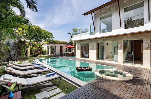 Seminyak Villa | Stunning, 4 Bedroom Villa near Seminyak