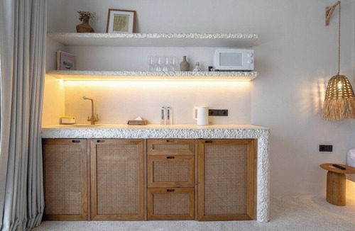 Sanur Apartment | Stylish 1BR in 5 min to Sanur Beach w Pool & Patio
