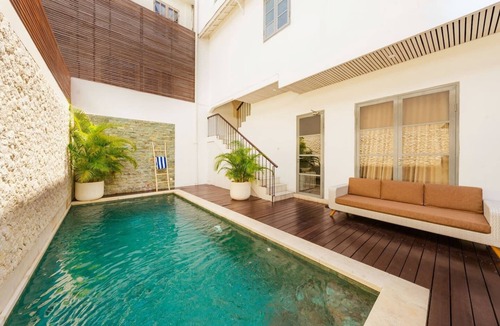 Dyanapura House | Stylish 3BR Escape, 5 Mins to Seminyak Beach